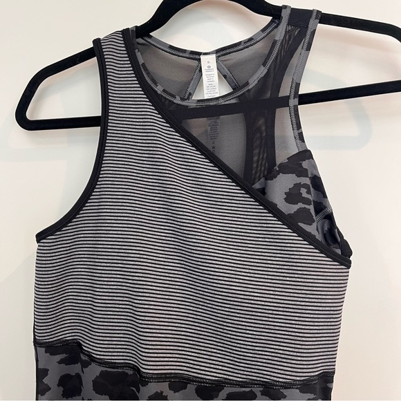 Lululemon Tank Bundle Size 8 Built-In Bra + Racerback - Picture 9 of 12